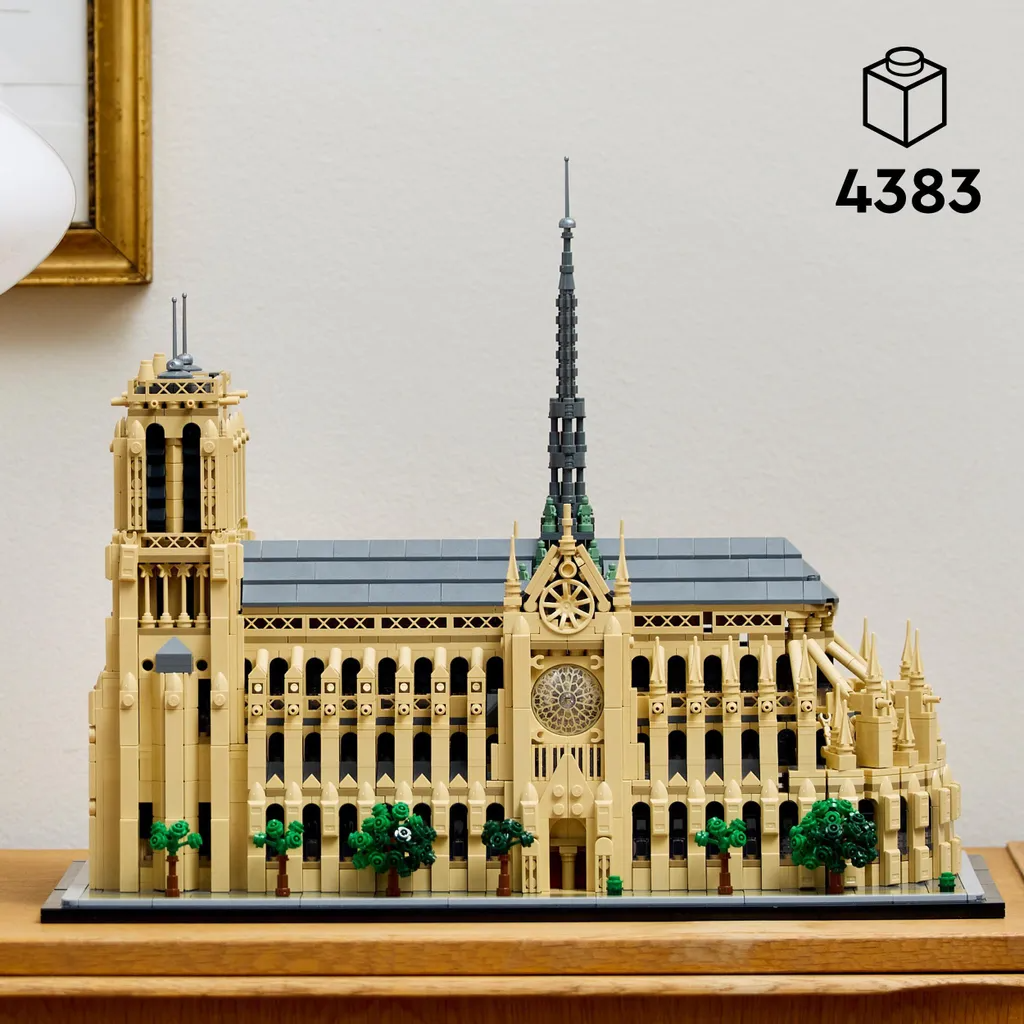 LEGO Architecture Notre-Dame de Paris 21061 – 4383 Teile