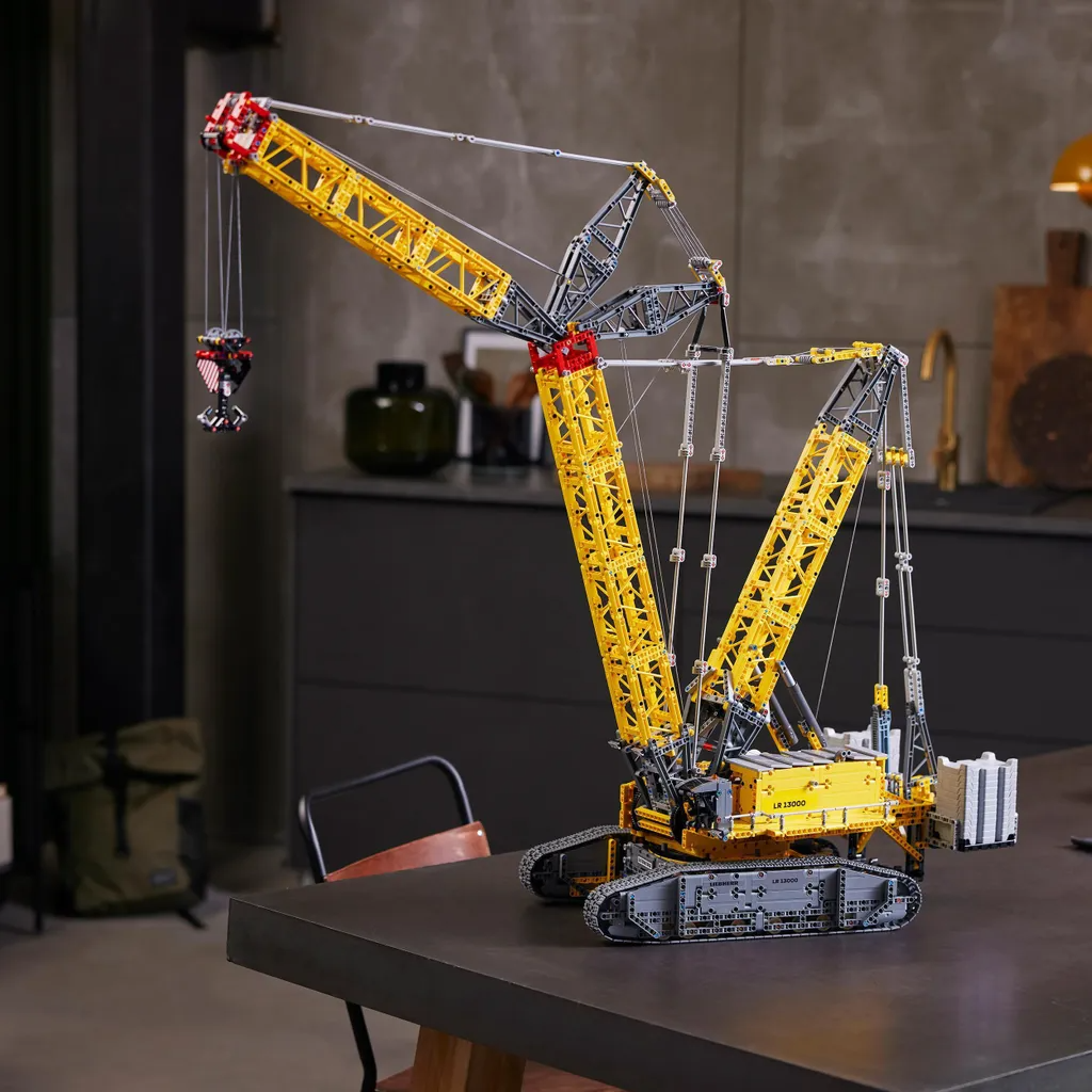 LEGO Technic Liebherr LR 13000 Raupenkran 42146 – CONTROL+ App
