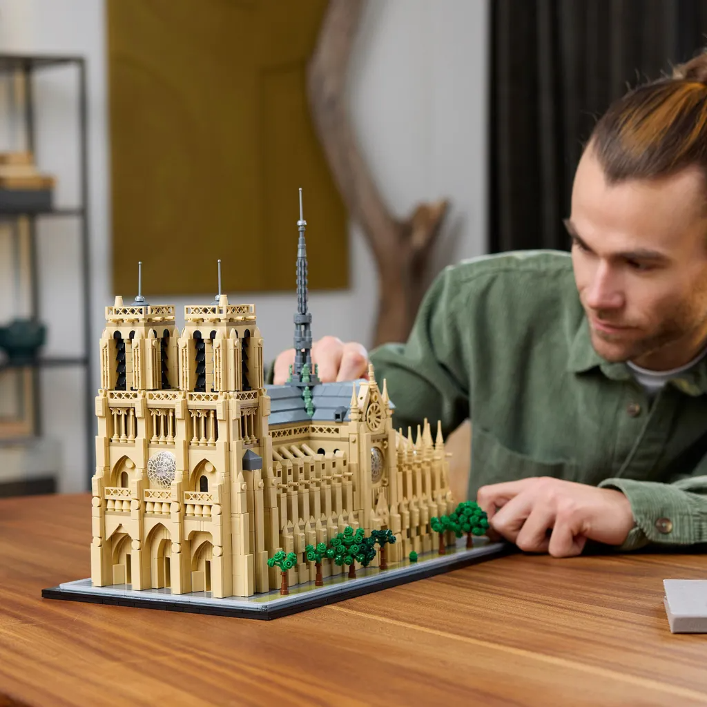 LEGO Architecture Notre-Dame de Paris 21061 – 4383 Teile